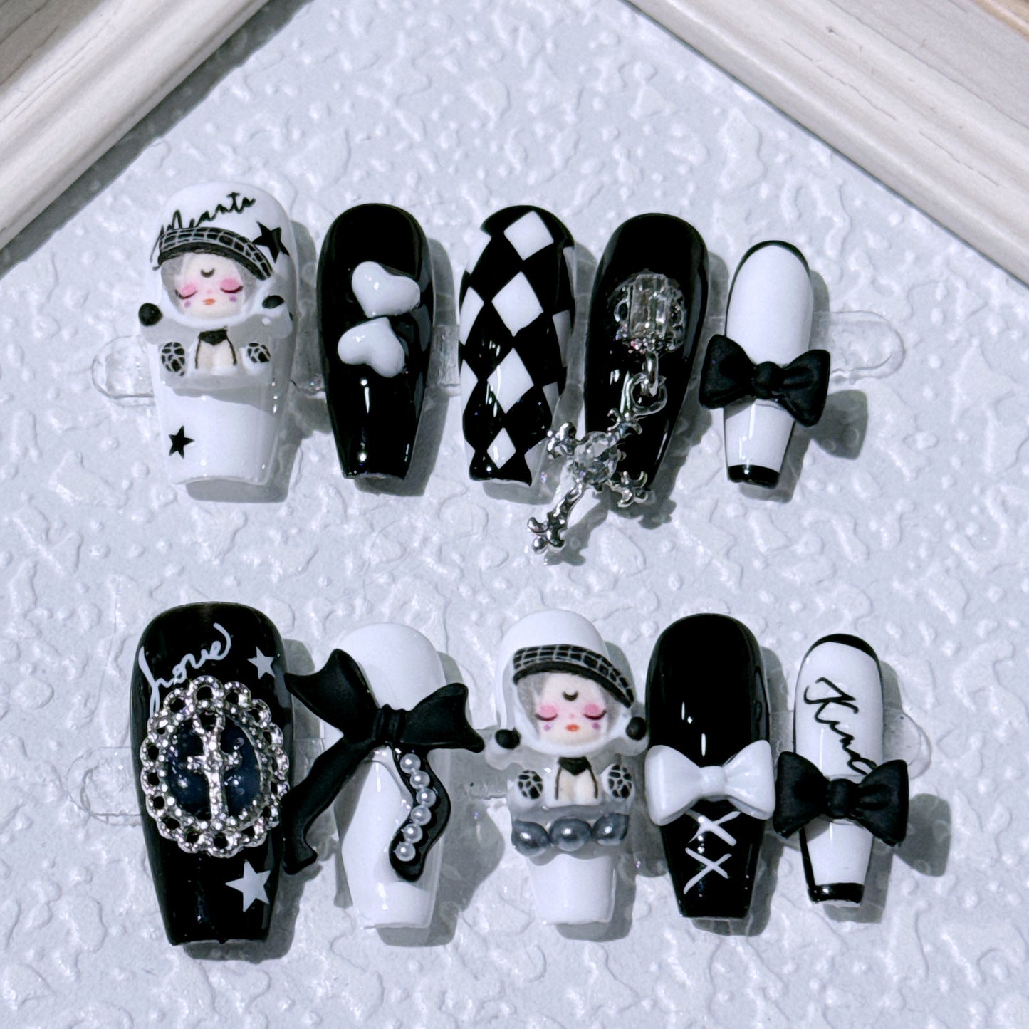 【HANDMADE】Dark Punk Mart